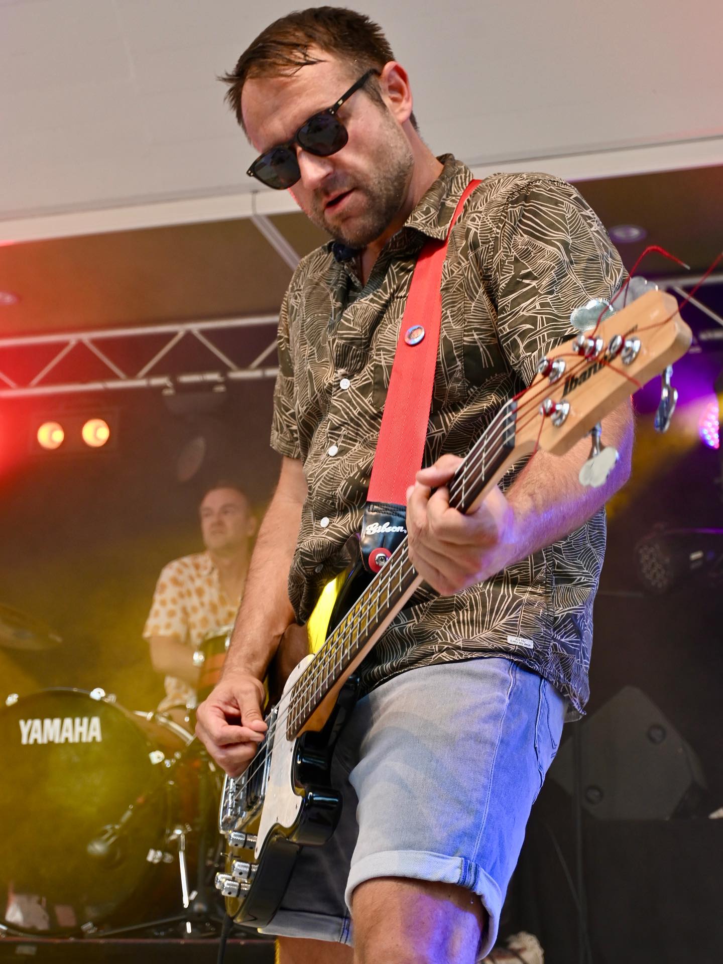 Raphael Rothweiler al basso.